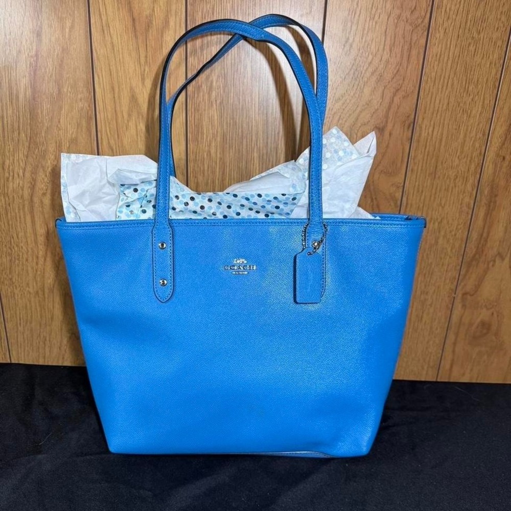 Coach blue‎ leather tote bag with Silver hardware
